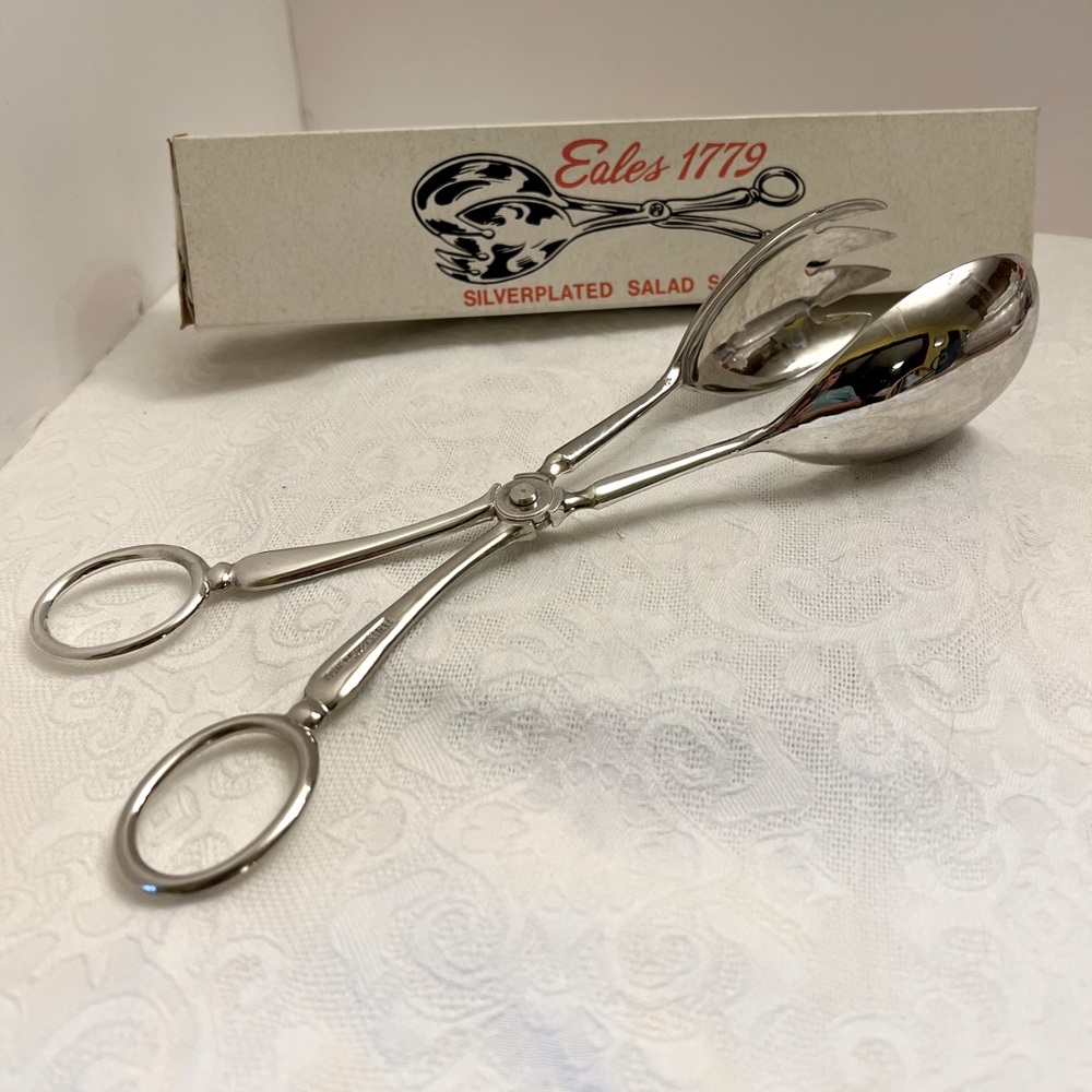 Vintage Eales 1779 Silver Co. Silver-plate Salad Tongs